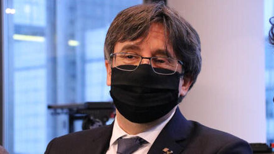 L&#039;eurodiputat Carles Puigdemont a l&#039;entrada de la vista pel suplicatori el 14 de gener de 2021 al Parlament Europeu