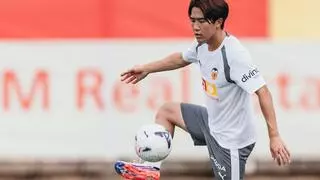 Valencia CF - Eldense: Paterna pone a prueba al nuevo proyecto