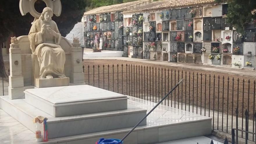 El cementerio de Benipeixcar, en Gandia, que es parroquial, ayer. | LEVANTE-EMV