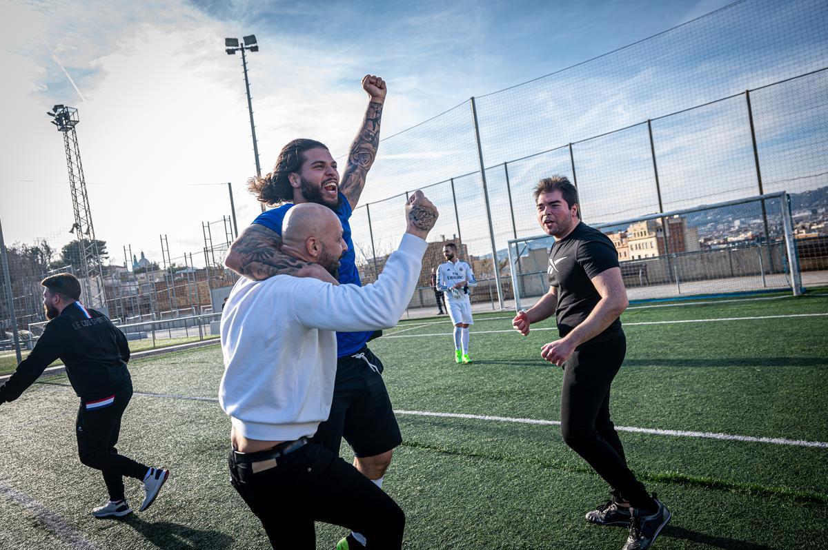 La Kings League gitana hechiza a los barrios de Barcelona