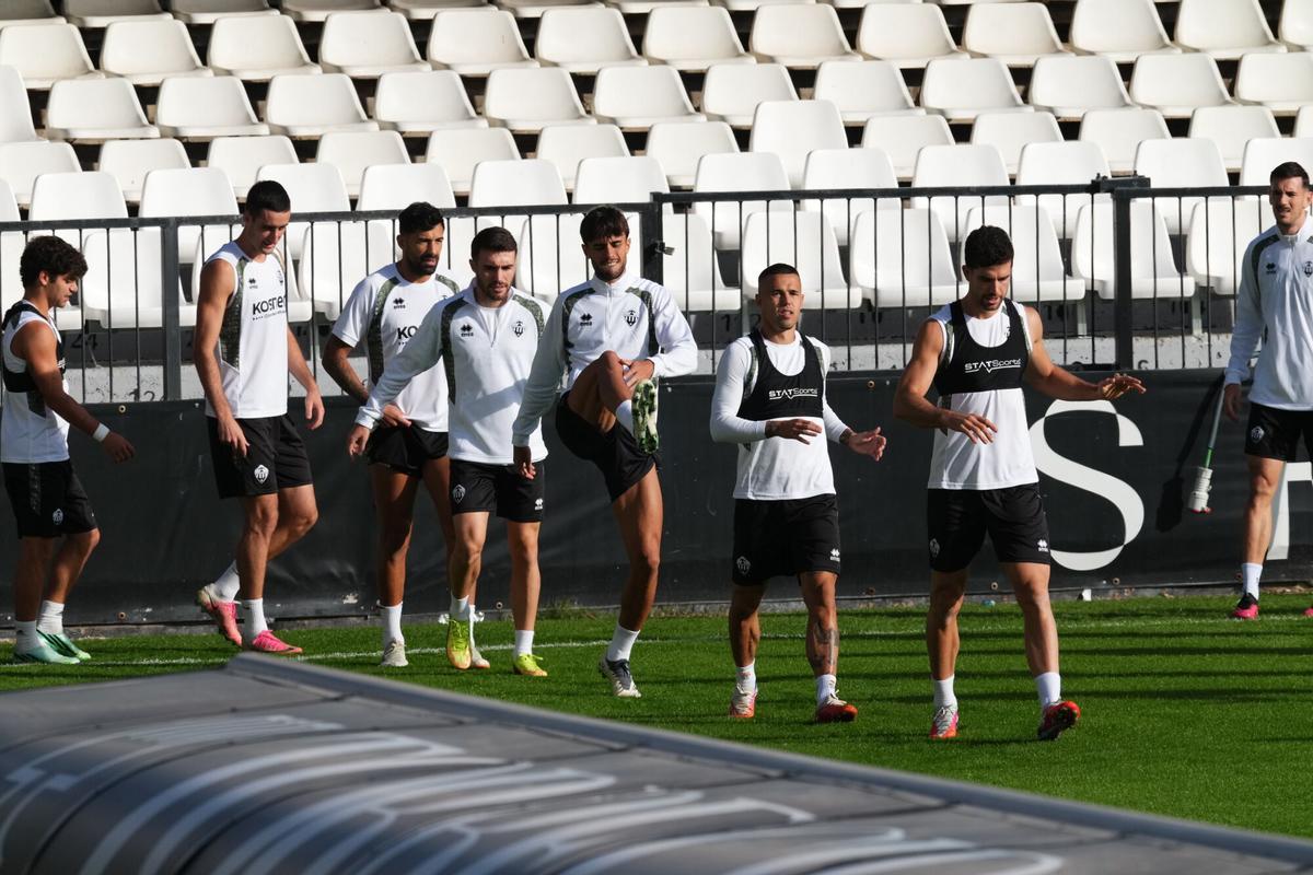 Galería | El CD Castellón entrena en el SkyFi Castalia antes de recibir al Sporting