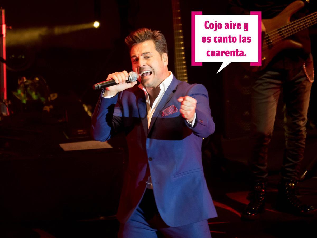 David Bustamante durante un concierto en León