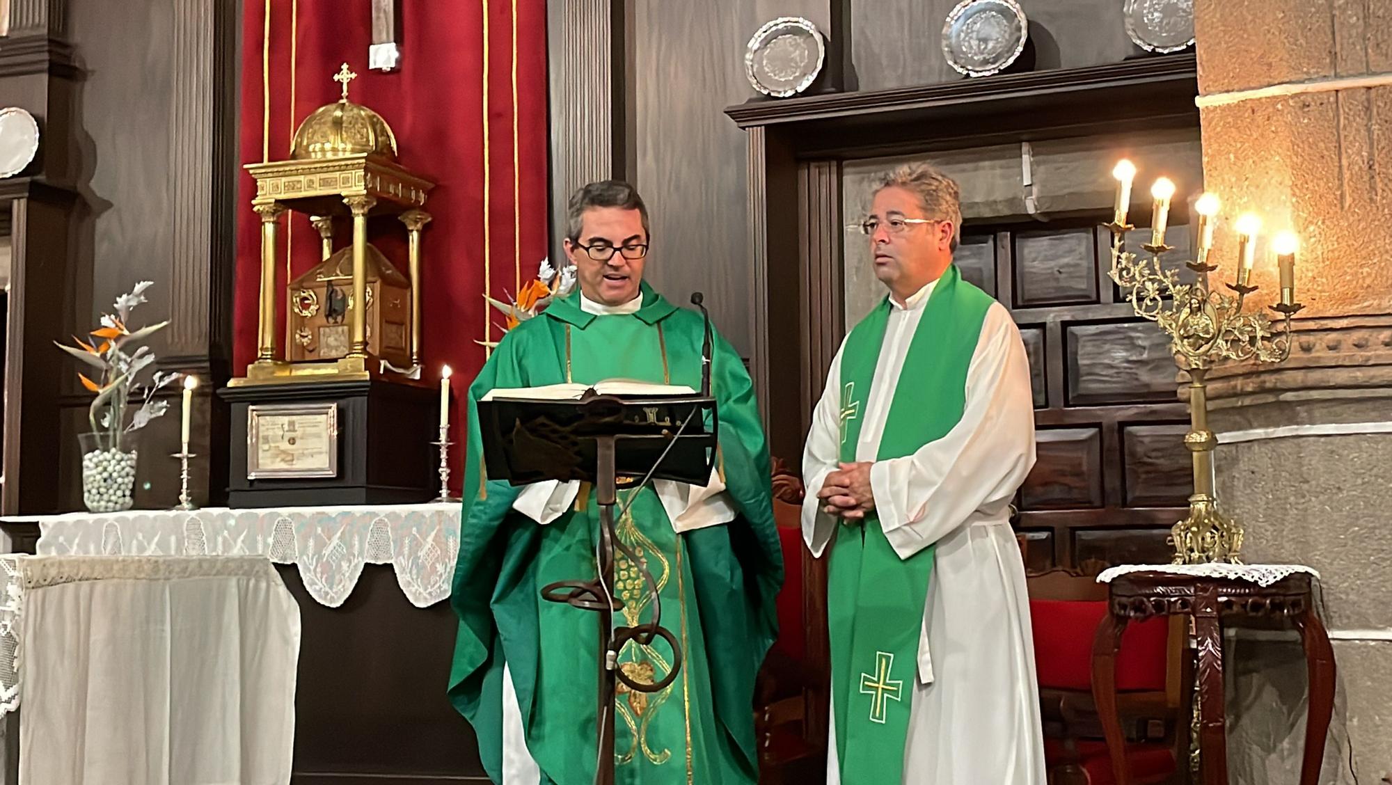 Toma de posesión de Santiago Quintana en la parroquia de San Lorenzo