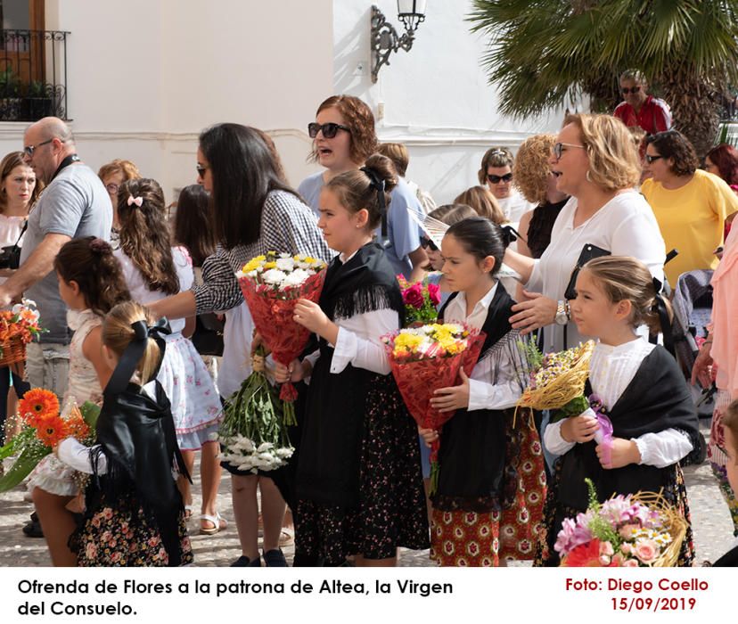 Medio millar de alteanos le ofrendaron sus flores a la Virgen