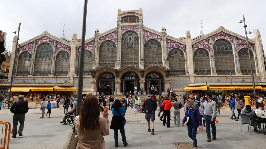 Los turistas llegan a València en Semana Santa