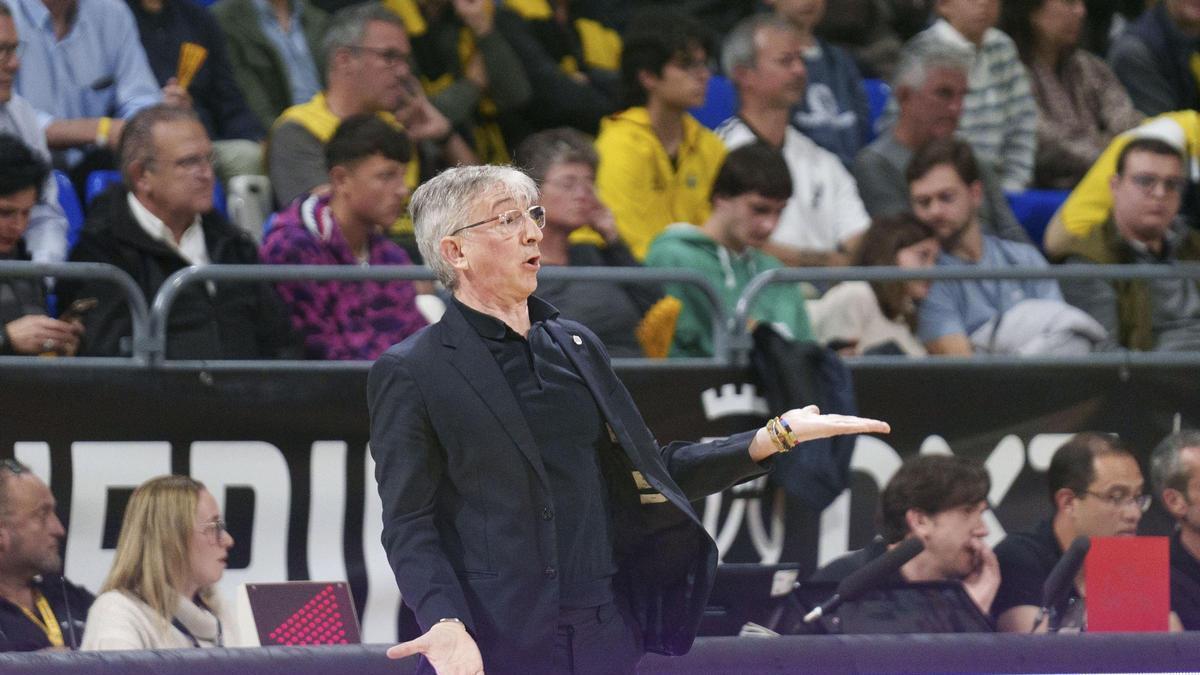 Moncho Fernández Marks 50th Game as Bàsquet Girona Face Valencia Basket