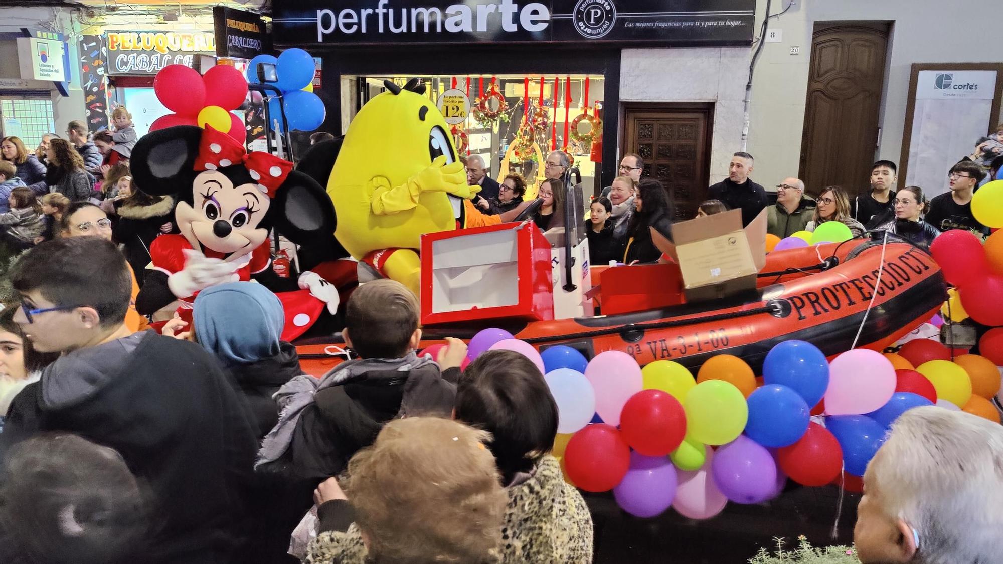 Los Reyes Magos reparten ilusión por los pueblos de la Ribera