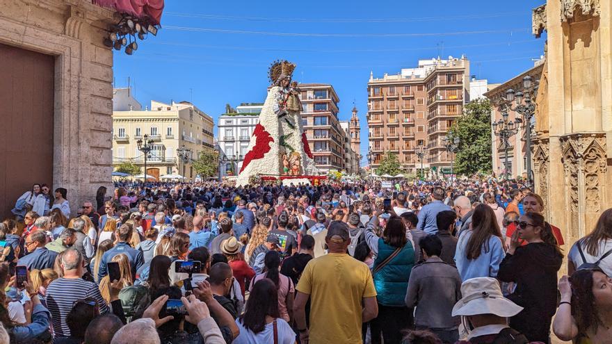 &quot;Soy ateo pero me emociono cada año con la Virgen en la Ofrenda&quot;