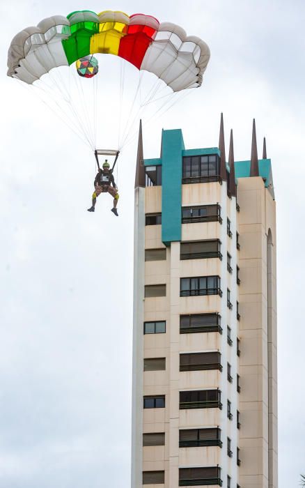 Salto base desde el hotel Bali de Benidorm