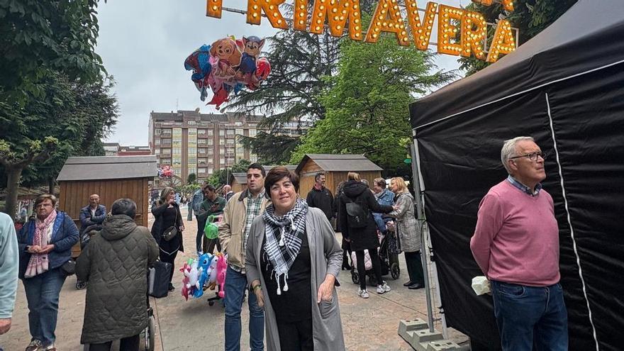 Mieres saluda a la mejor Folixa de la primavera asturiana, una fiesta que protagonizan la música tradicional y la sidra