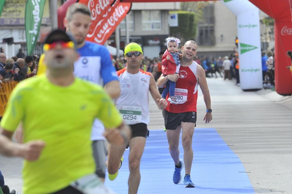 Las mejores imágenes de la Media Maratón de Elche