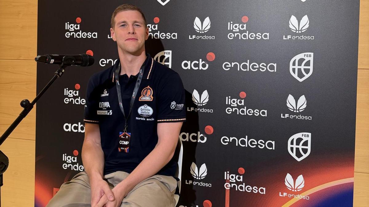 Paul Jorgensen, en la presentación de la Liga Endesa: «Antes del debut, me acuerdo de mi padre y de mi novia»