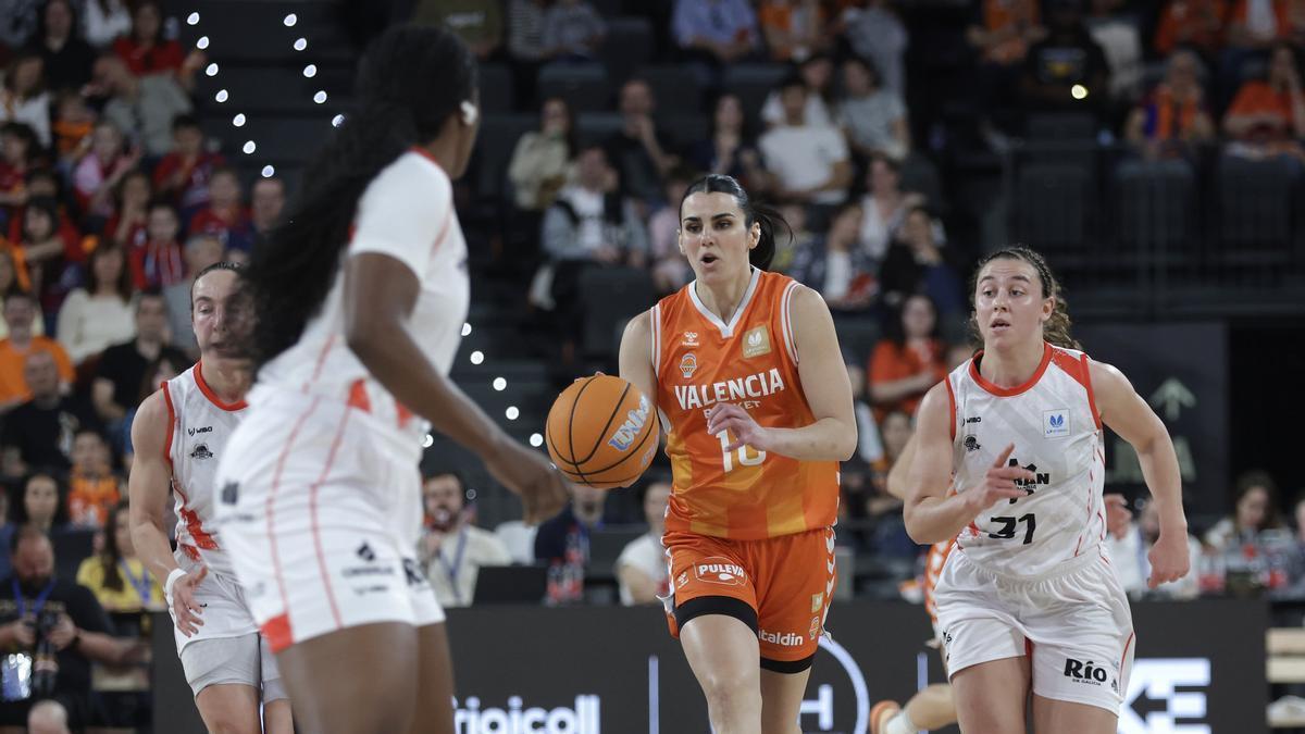 Leticia Romero en un instante del partido ante el Ensino de Liga Regular