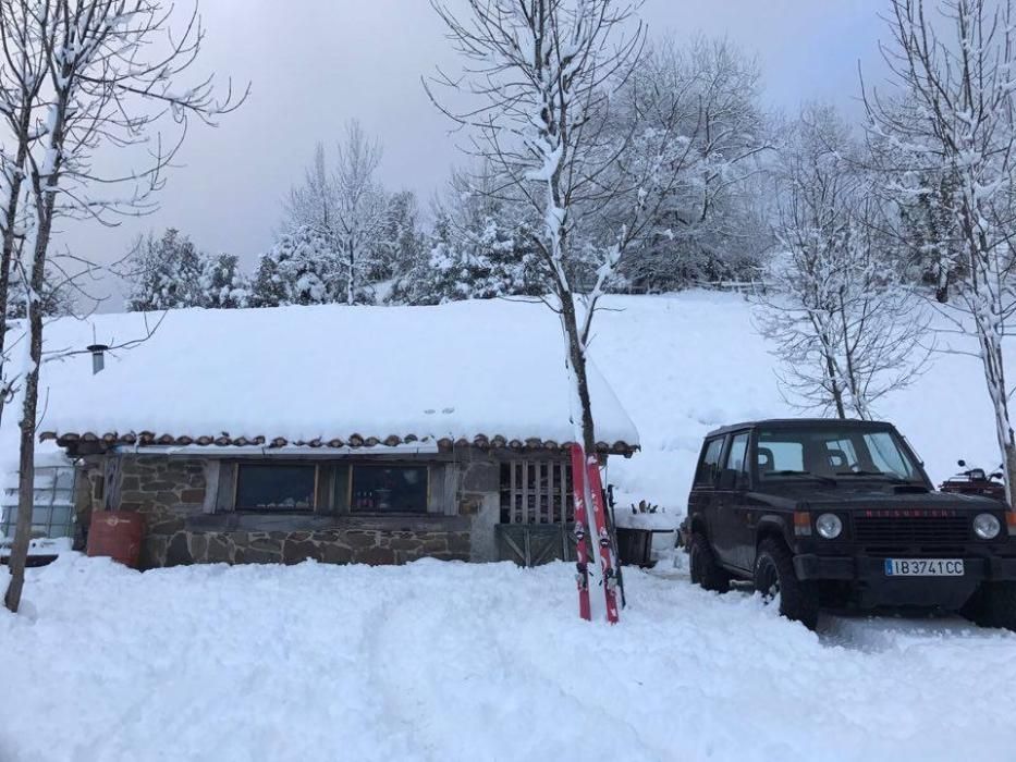 Asturias bajo el primer manto de nieve del año