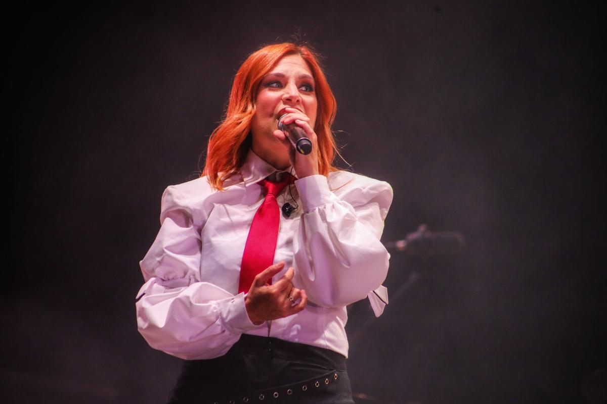 GALERÍA | Las imágenes más especiales del concierto de Leire Martínez en la Plaza Mayor de Zamora