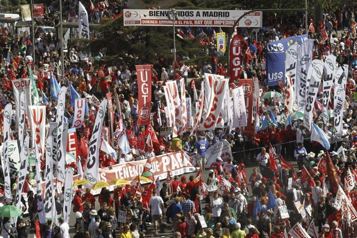 La plaça de Colón, on ha acabat la manifestació contra les retallades del Govern d’aquest diumenge.