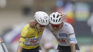 Un Pogacar humà engrandeix la seva llegenda en el Tour
