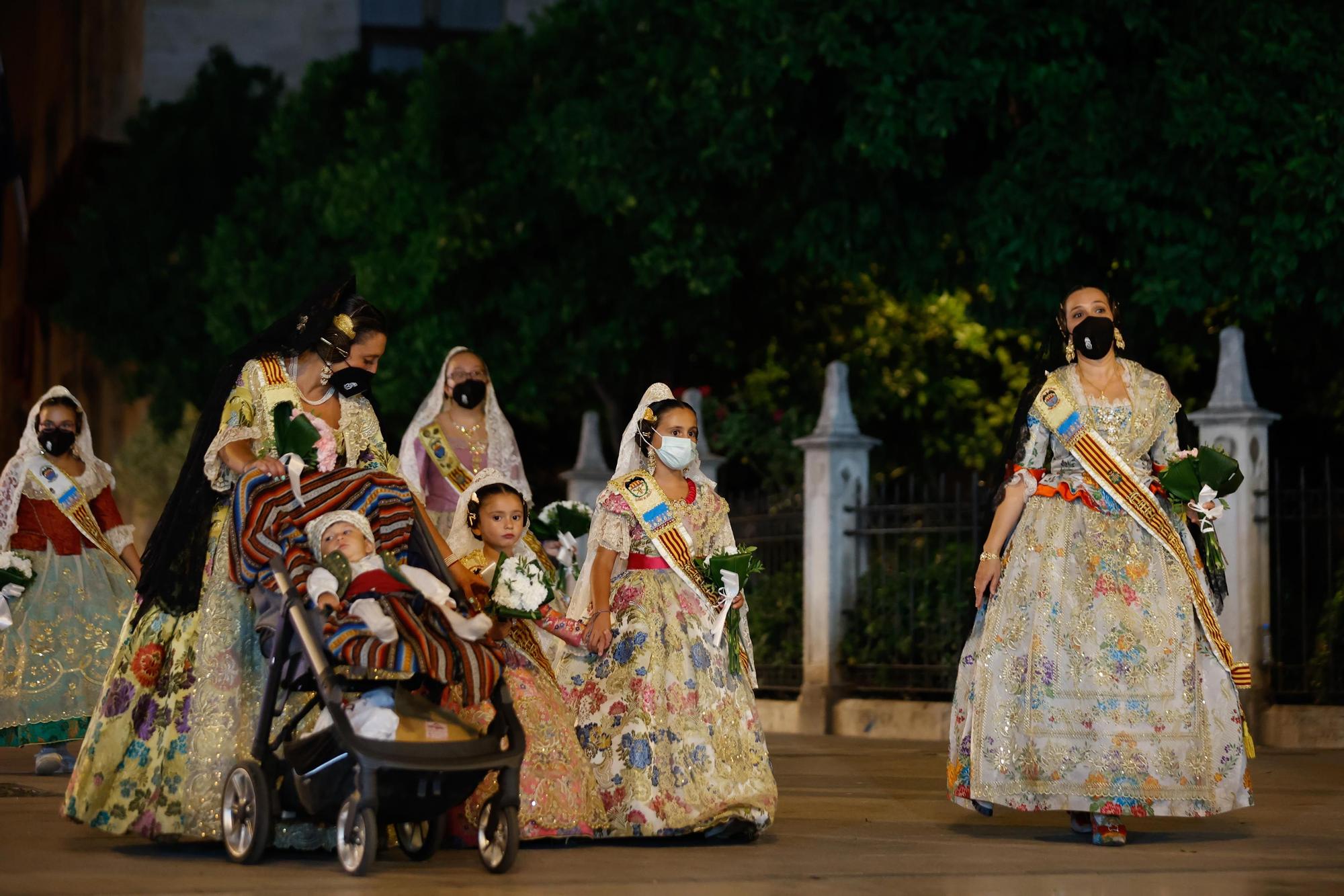 Búscate en el segundo día de Ofrenda por la calle de Caballeros (entre las 22.00 y las 23.00 horas)