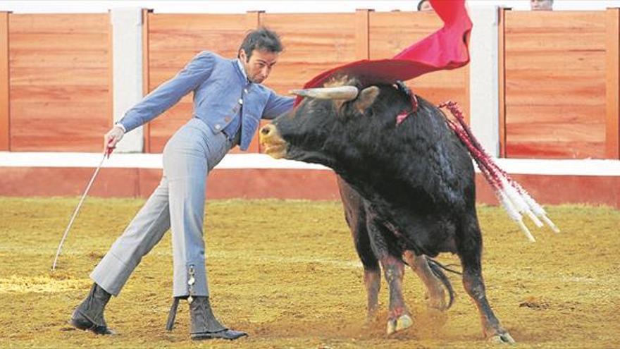 Ponce,  Mora  y López Simón, atractivo cartel para la Feria de las Mercedes