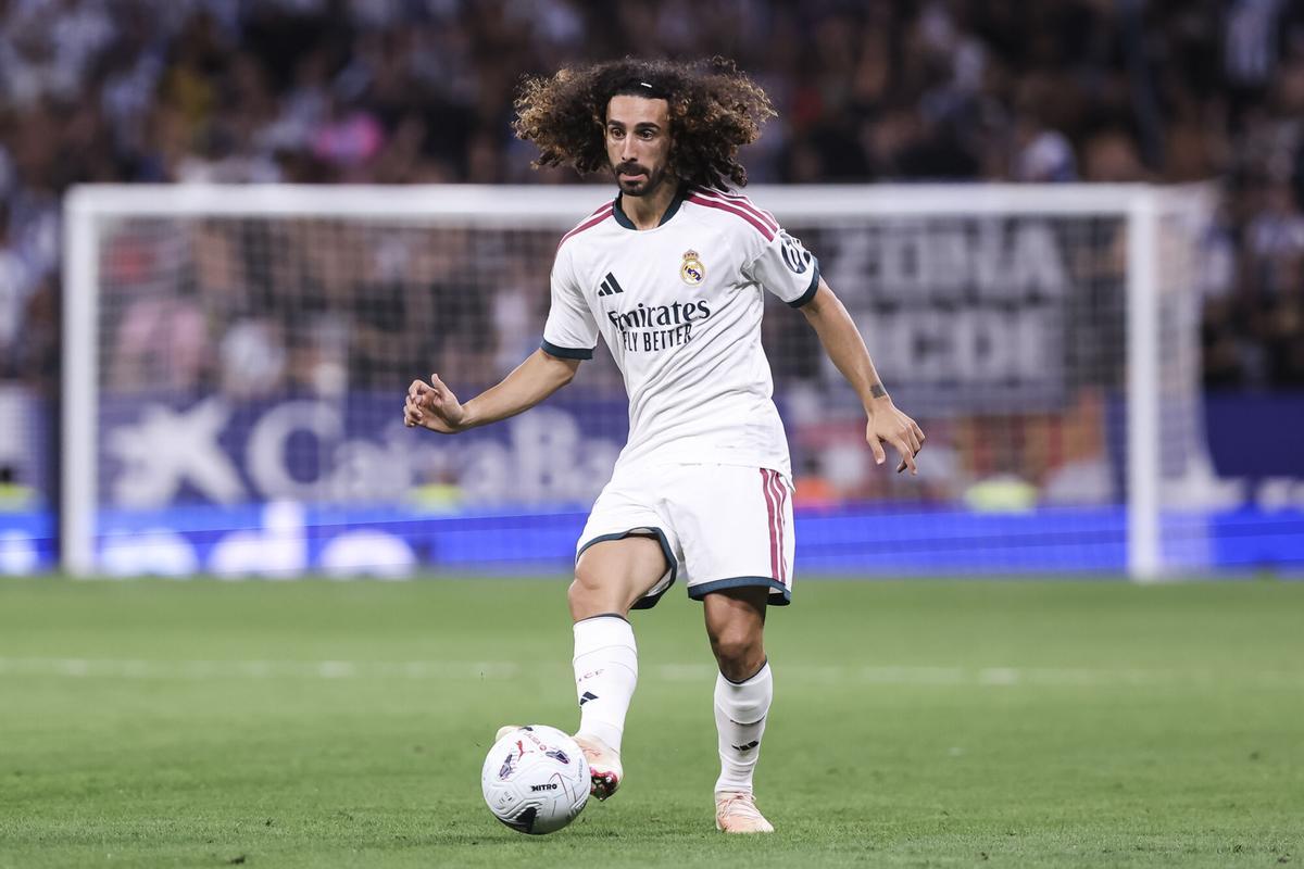 Cucurella en acción durante el Espanyol-Real Madrid