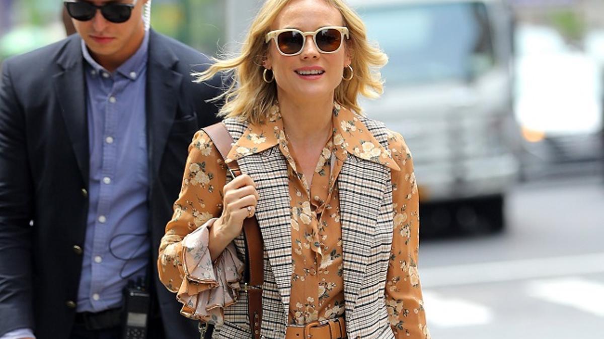 Diane Kruger tiene un cómodo vestido largo de verano que seguirás llevando en otoño con un trench o una chaqueta vaquera