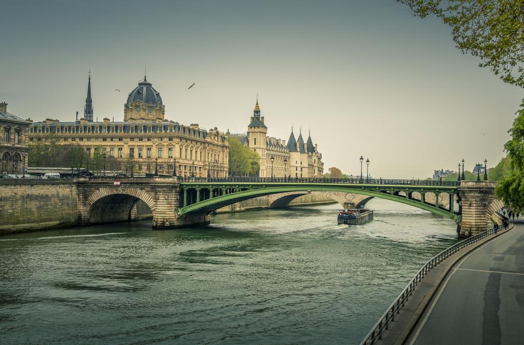 El Sena no ha pasado desaprecibido y forma parte del Patrimonio de la Humanidad.