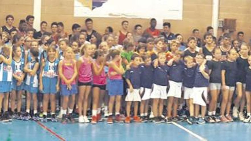 El Club de Bàsquet Consell celebra el &#039;Memorial Maria Canyelles&#039; 3x3