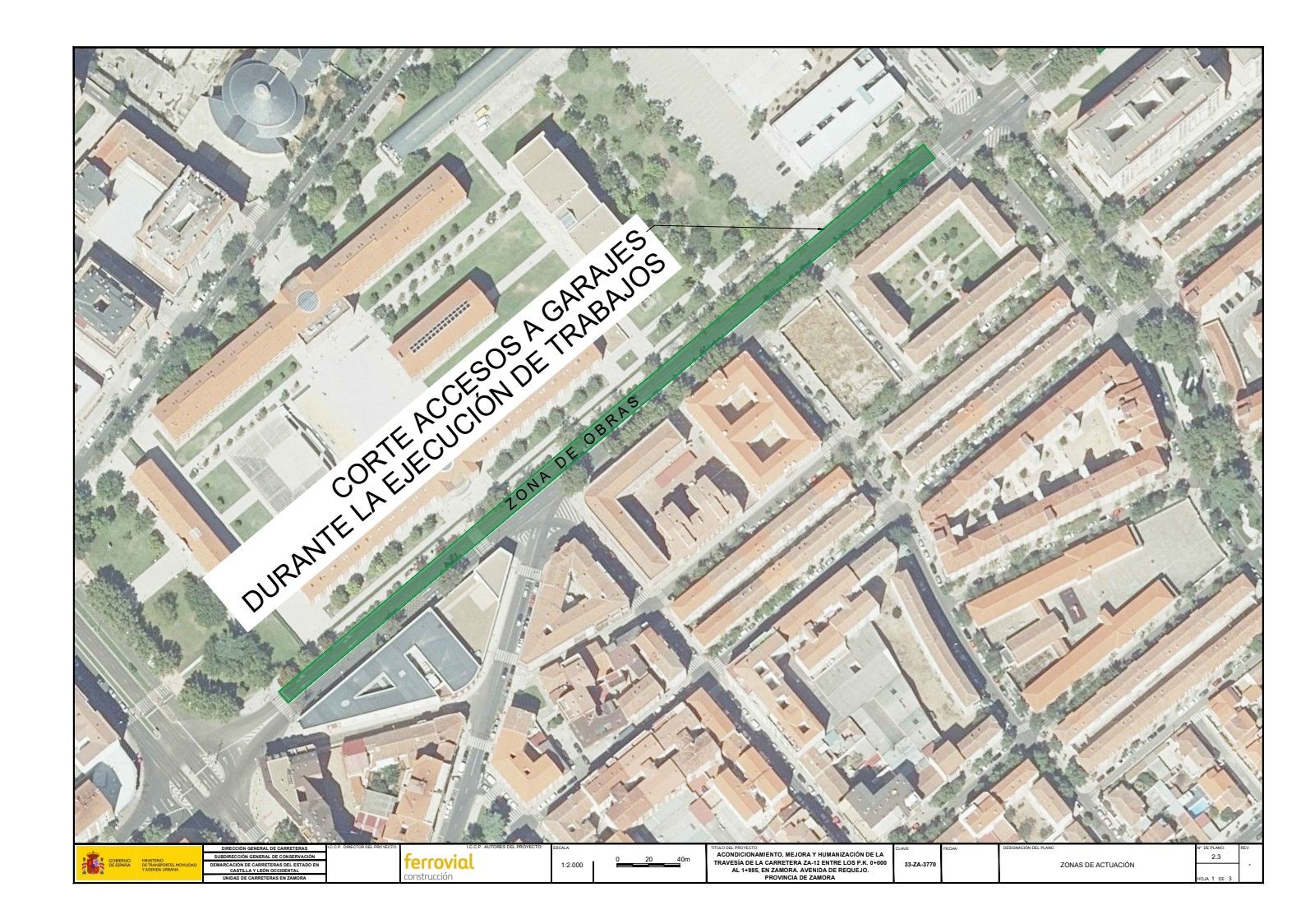 GALERÍA | Desvíos de tráfico por las obras de humanización en avenida Requejo