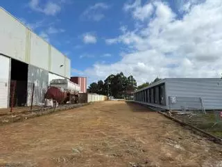 Carballo amplía aparcamentos e dota o polígono de Bértoa de báscula e vestiarios