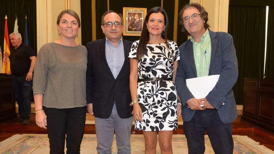 María Luisa Piñeiro, José Enrique Sotelo, Nidia Arévalo y Julio Alén renunciaron a su escaño. // G. Santos