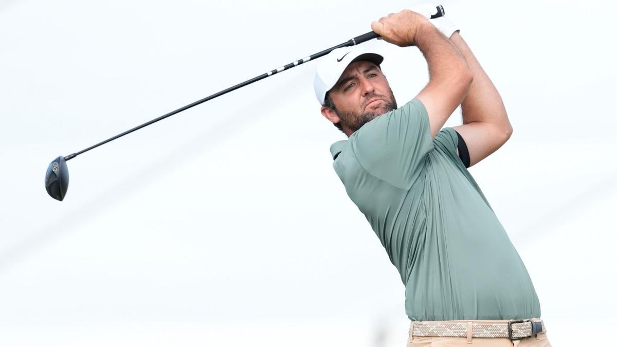 Scottie Scheffler,ya se situó lider en el Hero World Challenge, con vuelta inicial de -6