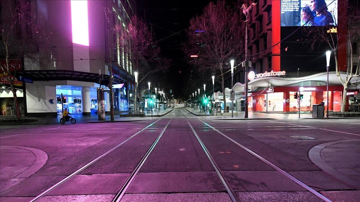 zentauroepp54341279 an empty bourke street is seen after a citywide curfew was i200803140424