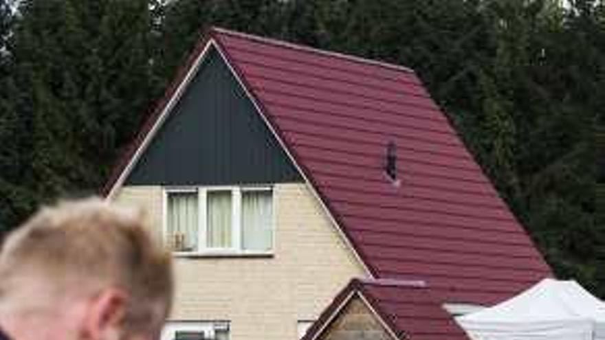 Mata a sus tres hijos en Holanda