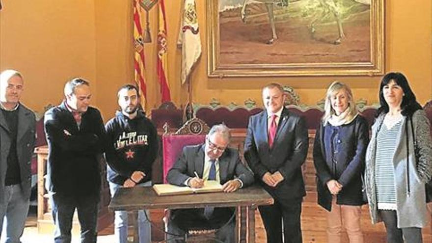 El Gobierno de Aragón firma la cesión del Silo