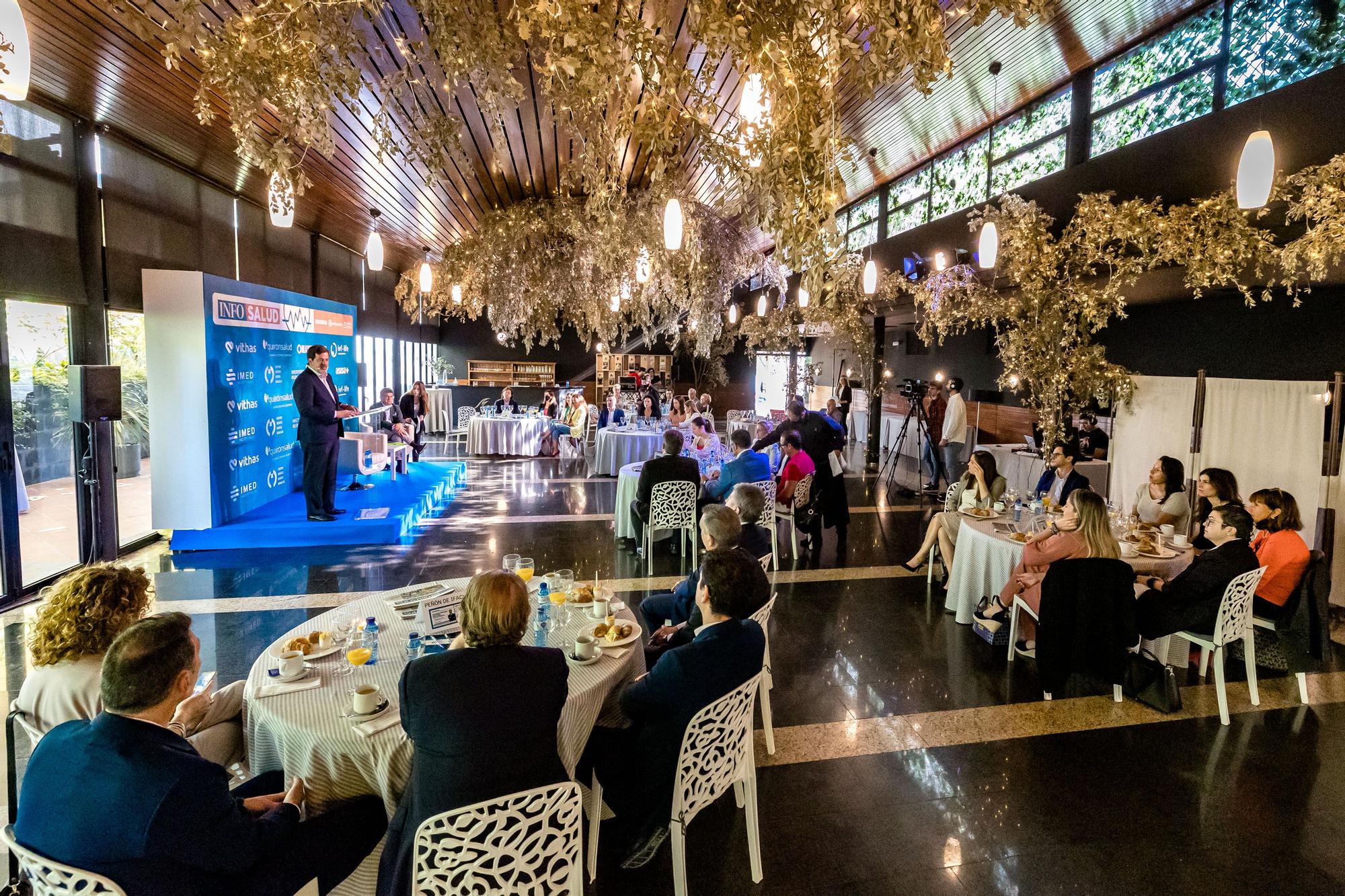 Encuentro INFOSALUD en el Restaurante Maestral de Alicante. Un evento que reúne a profesionales del sector de la Sanidad Privada de la provincia con la participación de Carlos Rus, presidente de la Alianza de la Sanidad Privada Española