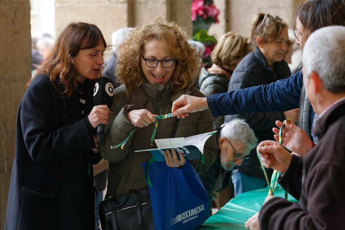 Búscate en la galería de fotos del reparto del ''libret' de Magdalena en Castelló