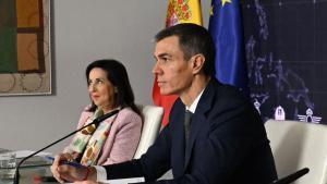 Sánchez reconeix el treball per la pau de les tropes espanyoles