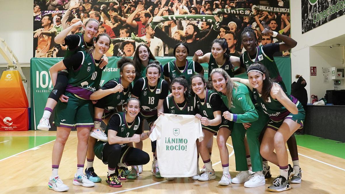 Rocío Ramírez, junto a sus compañeras.