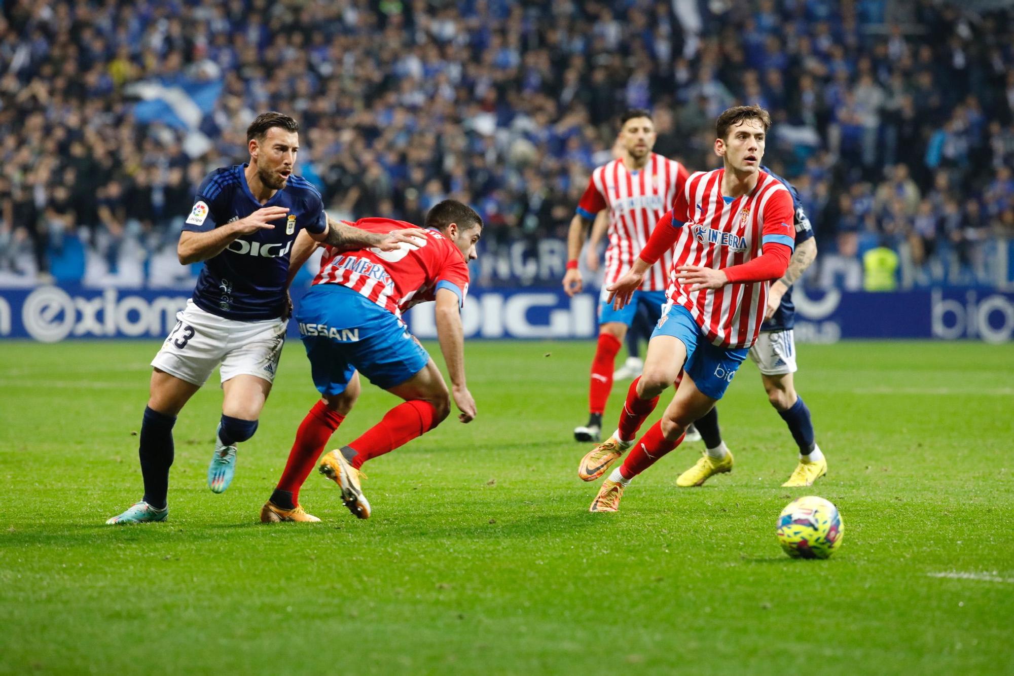 En imágenes: así se vivió el derbi en el Tartiere