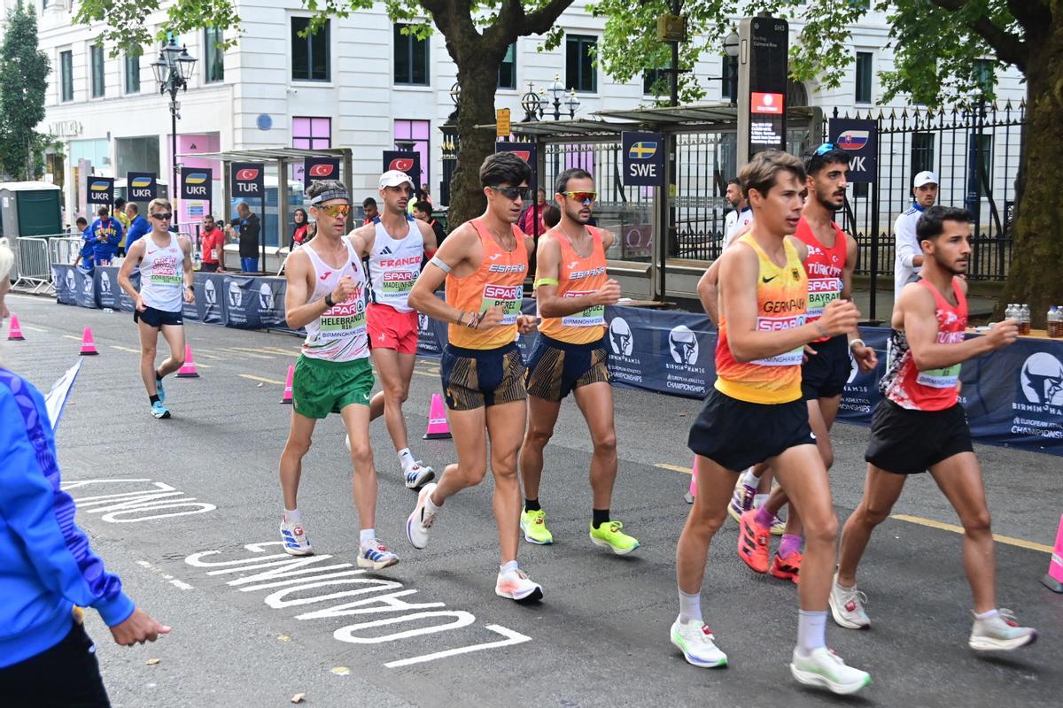Manuel Bermúdez, durante la prueba de maratón de marcha del Campeonato de Europa de Birmingham