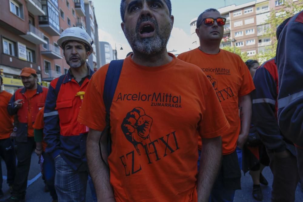 Los trabajadores de Arcelor de Zumárraga y Sestao se manifiestan en Avilés