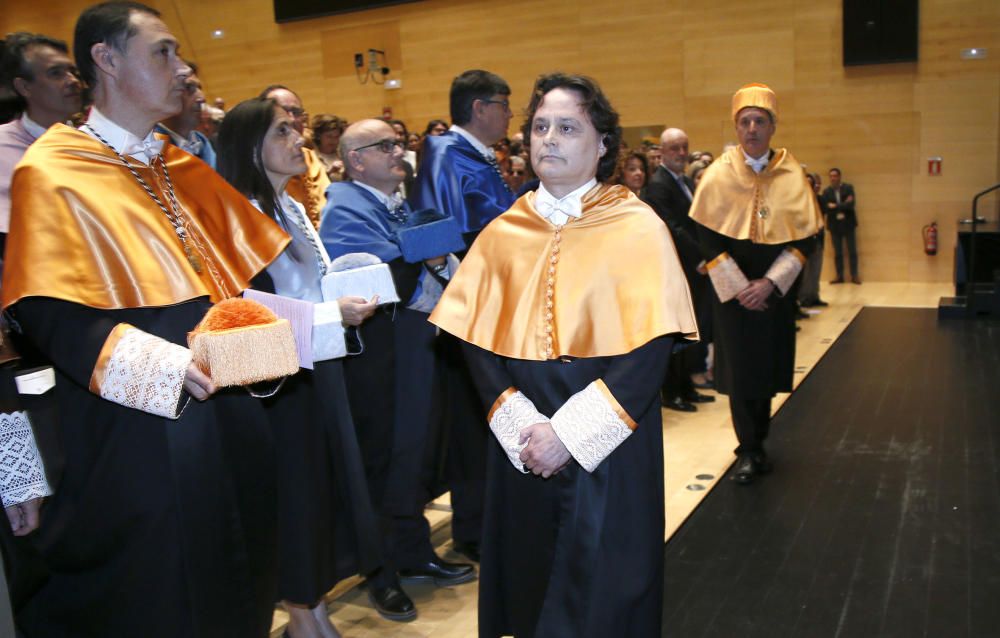 Jordi Garcés, investido doctor honoris causa por la UJI