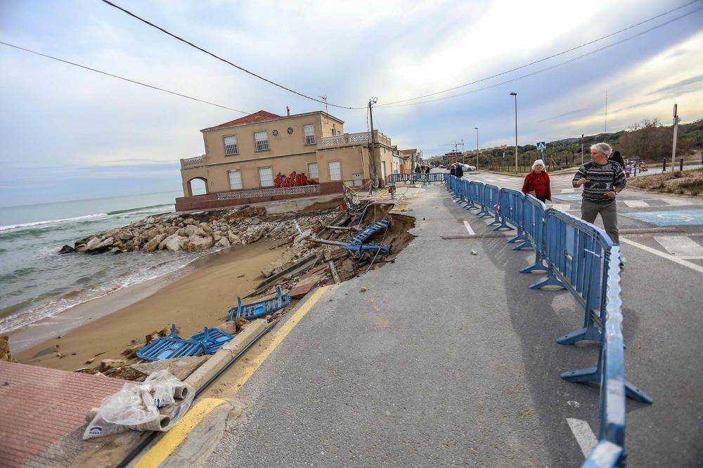 Playa Babilonia, completamente destruida