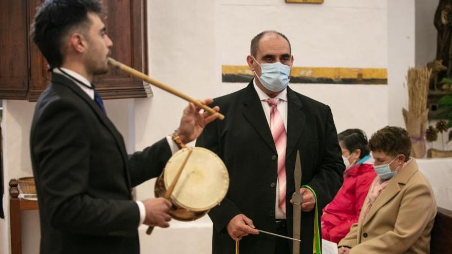 El &#039;sonador&#039;, Mariano &#039;Carraca&#039;, junto a su padre con el &#039;espasí&#039;.  | V. MARÍ