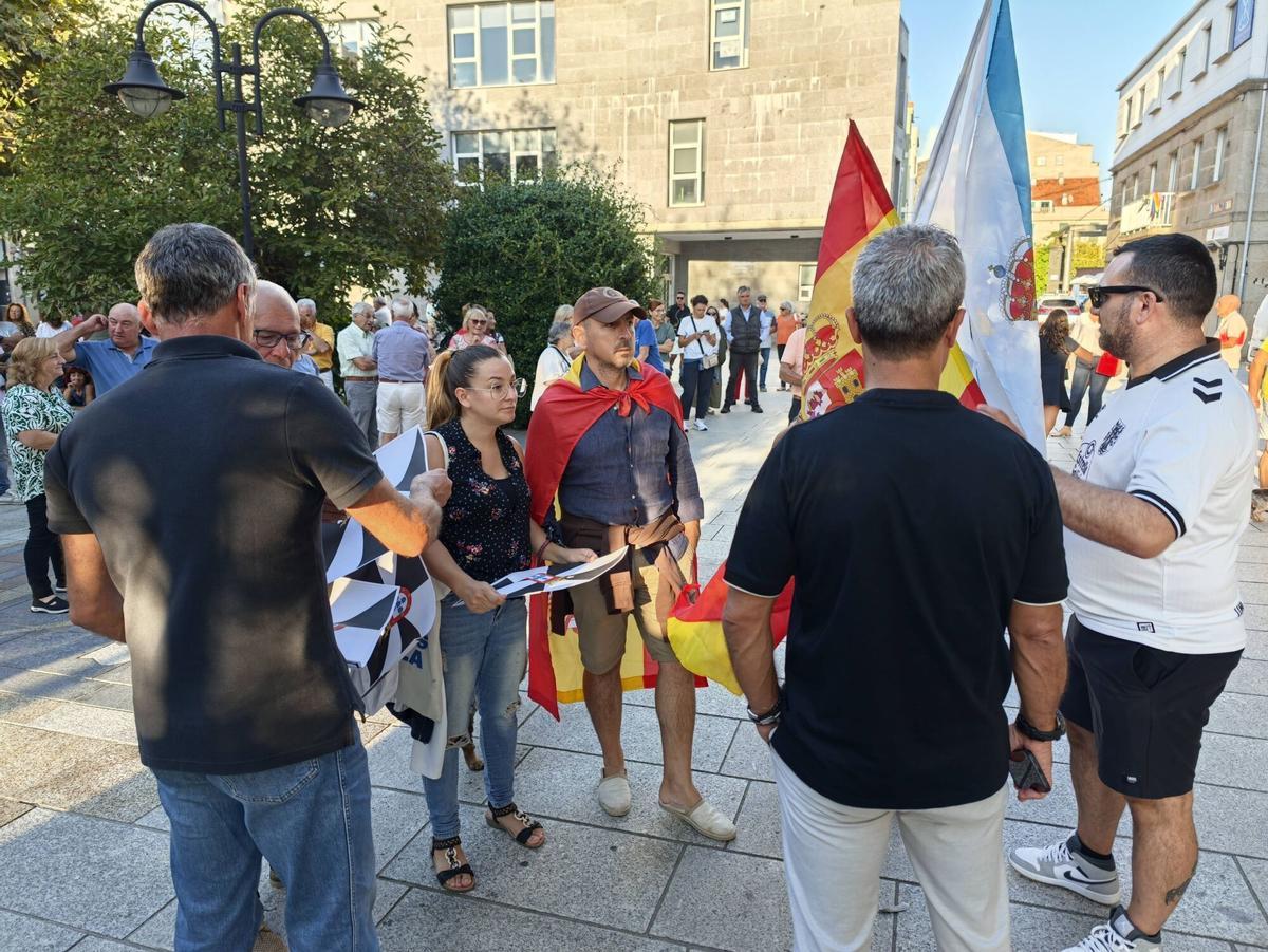 Concentración en apoyo a Ceuta en Cangas