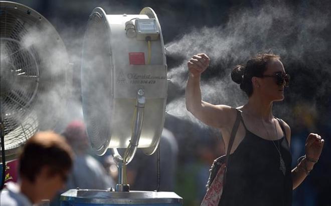 Cualquier solución es buena cuando el calor aprieta. Los ventiladores con agua, de los más solicitados