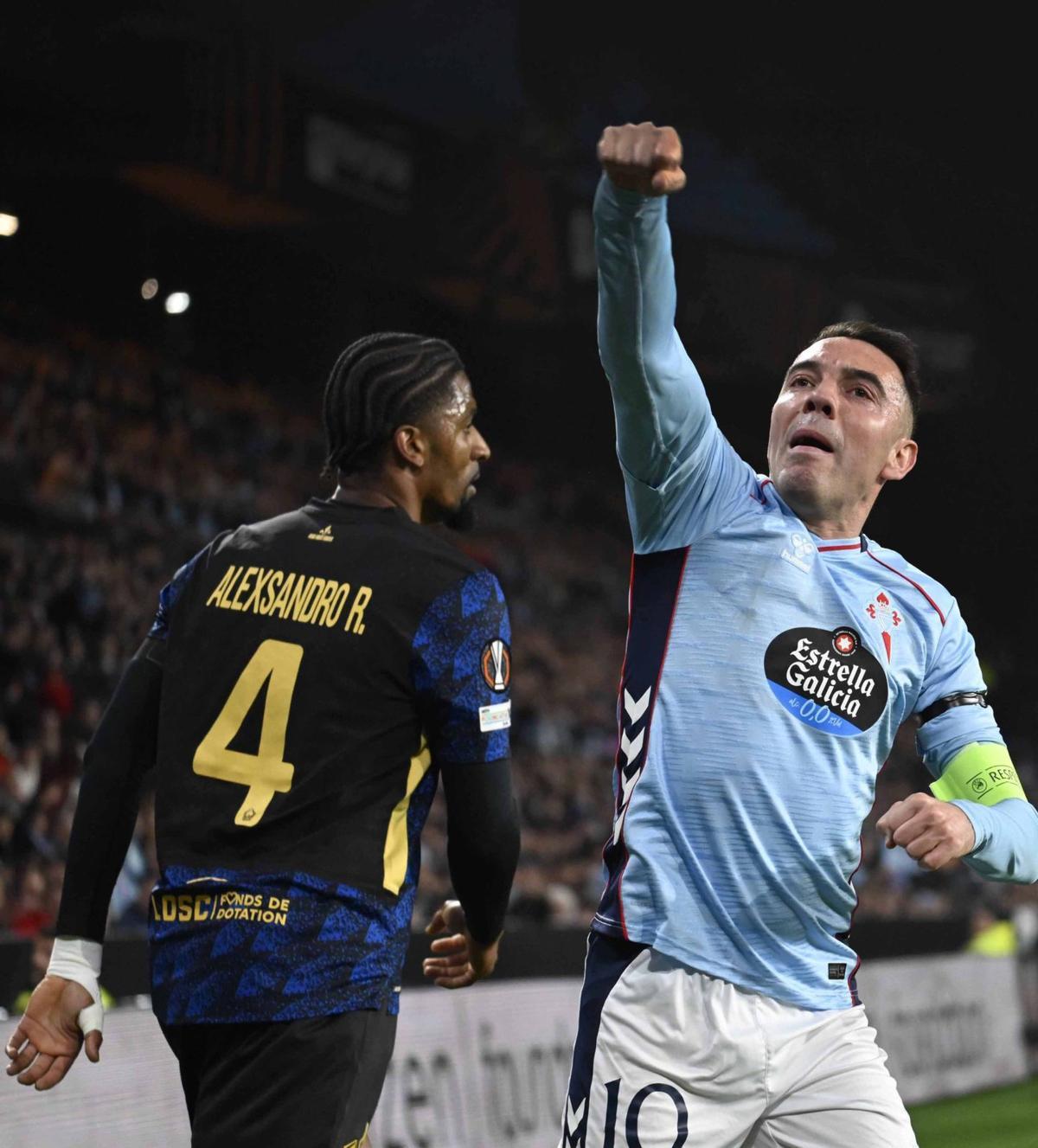 Iago Aspas celebra el 
gol de Williot al Lille. 
|  Pablo H. Gamarra