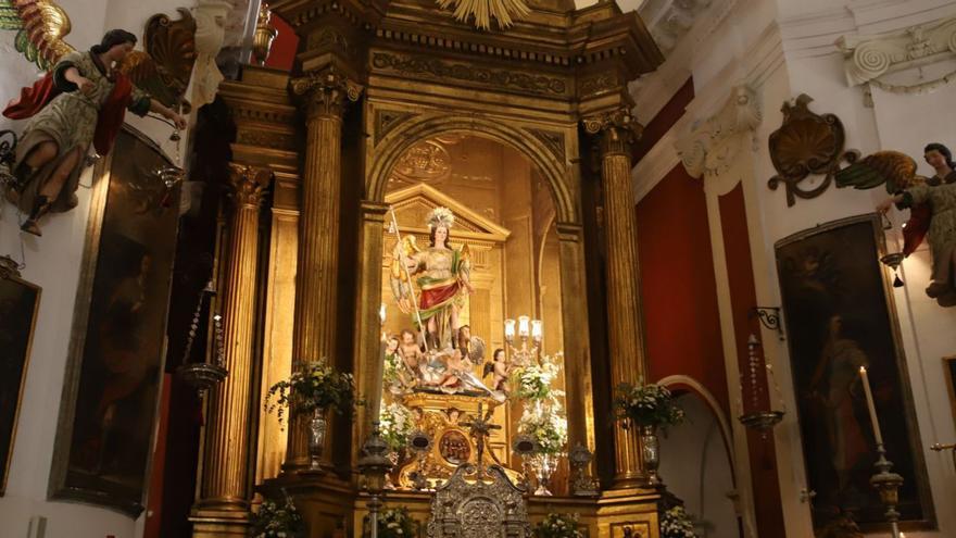El Arcángel San Rafael, custodio de la ciudad de Córdoba, en su camarín de la iglesia del Juramento.