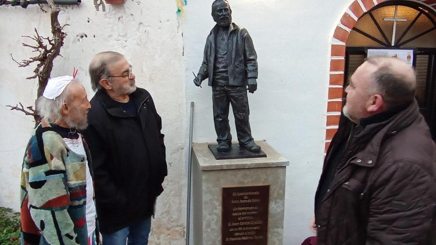 Sant Joan de Moró rinde un nuevo homenaje al artista Ripollés con una escultura en Mas de Flors