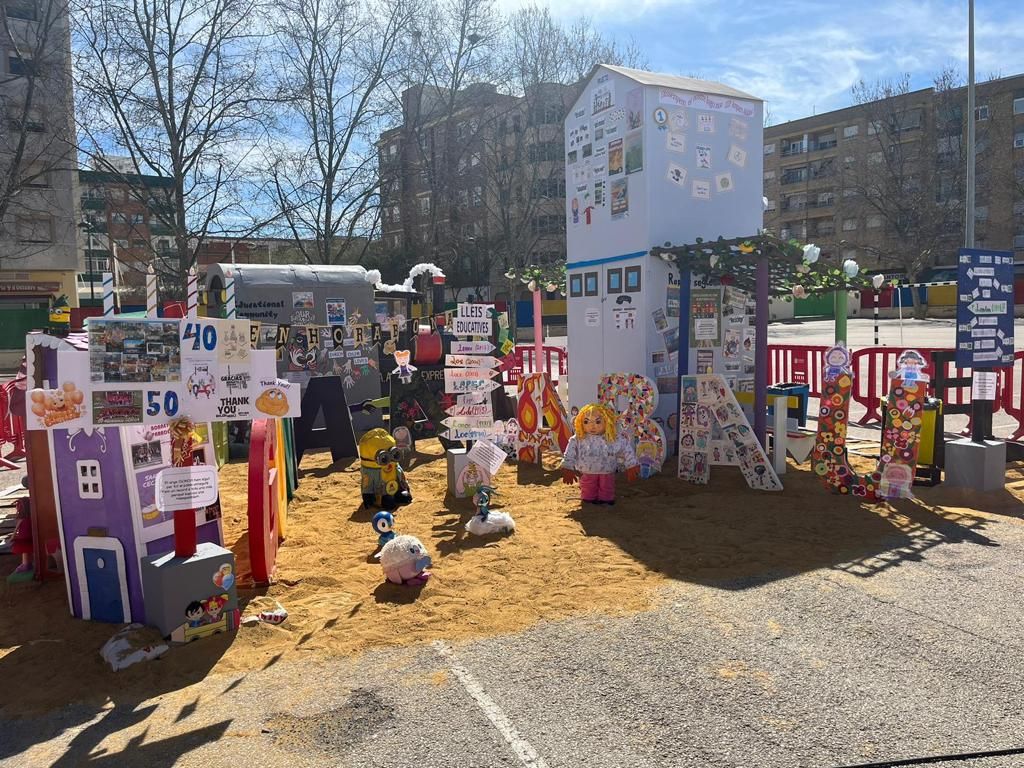 Falla del colegio Amparo Alabau de Alaquàs